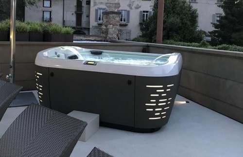 Jacuzzi J575 231x231