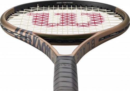 Wilson Blade 100 V8