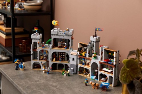 Lego Lion Knights Castle 10305