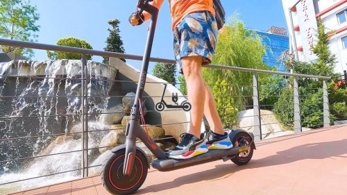 Xiaomi Mi Electric Scooter 4 Pro