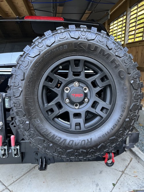 Kumho Road Venture MT71