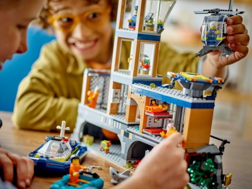 Lego Police Prison Island 60419