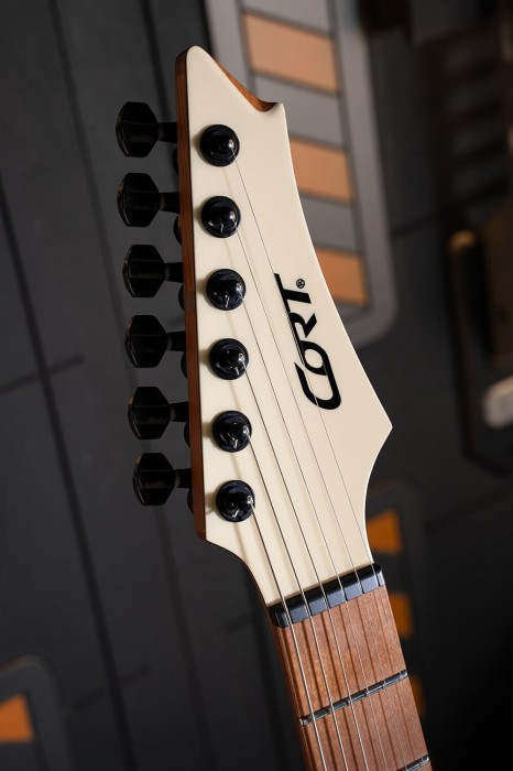Cort X700 Mutility II