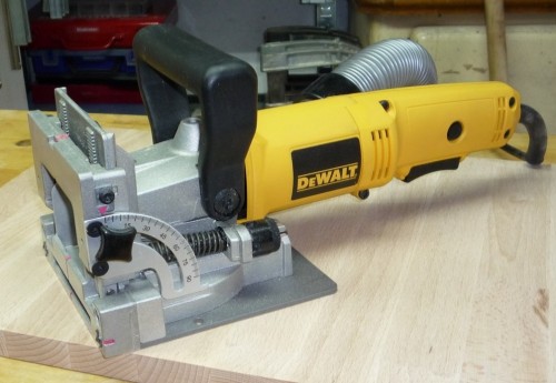 DeWALT DW682K