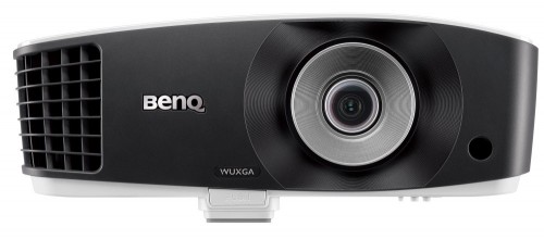BenQ MU686
