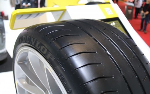 Dunlop Sport Maxx Race 2