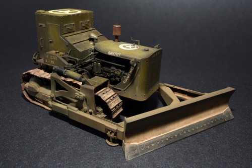 MiniArt U.S. Armoured Bulldozer (1:35)