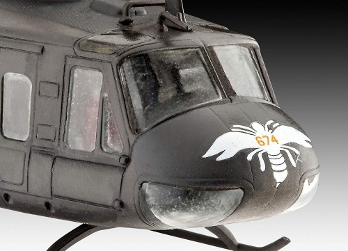 Revell Bell UH-1H Gunship (1:100)