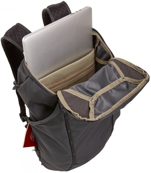 Thule Landmark 70L