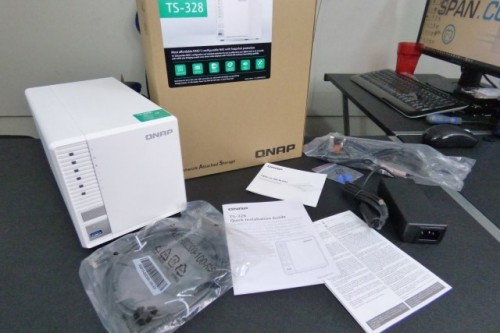QNAP TS-328