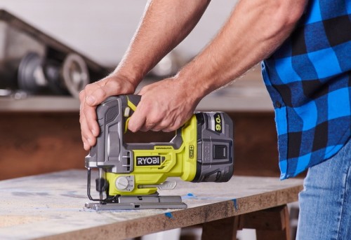 Ryobi R18 JS7