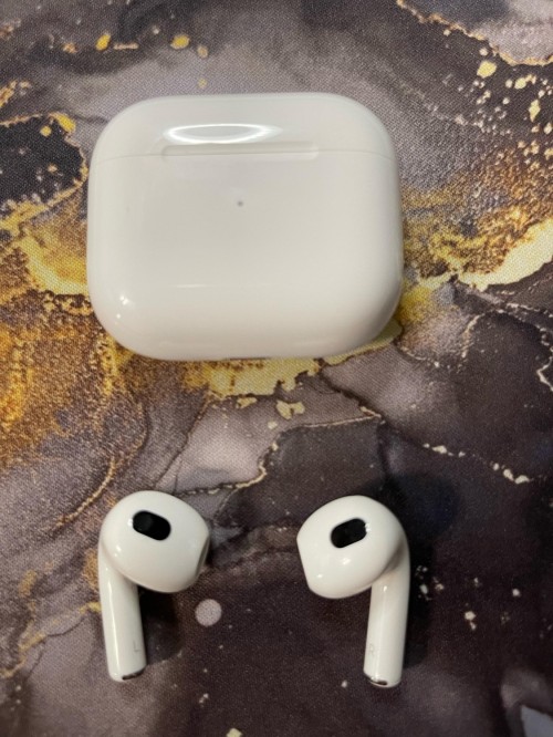 Apple AirPods 3