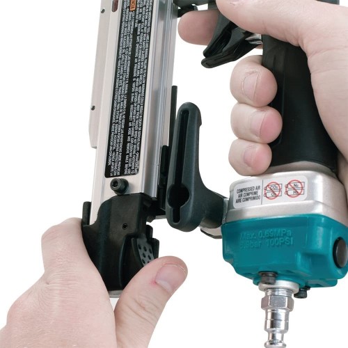 Makita AF353