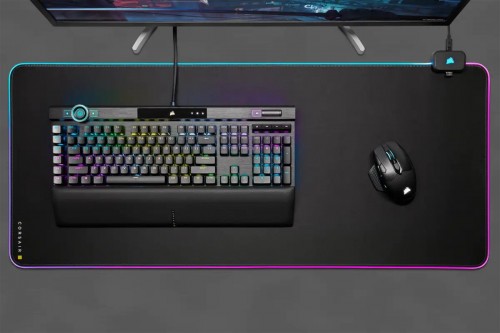 Corsair MM700 RGB Extended Mouse Pad