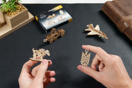 UGears Fidgets Bravery 70197