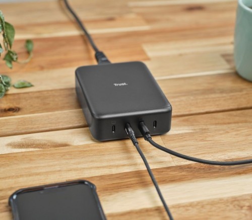 Trust Maxo 240W