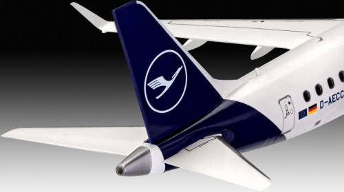 Revell Embraer 190 Lufthansa New Livery (1:144)