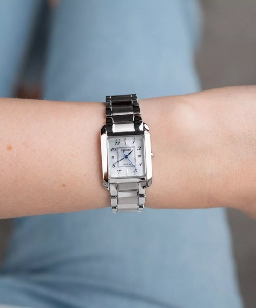 Citizen EW5600-87D