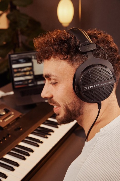 Beyerdynamic DT 990 Black Special Edition 250 Ohm