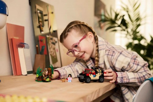 Lego Raptor Off-Road Escape 76972