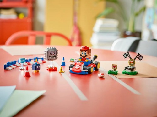 Lego Interactive Mario and Standard Kart 72043