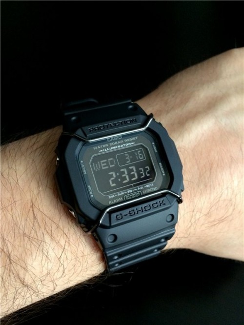 Casio DW-D5600P-1ER