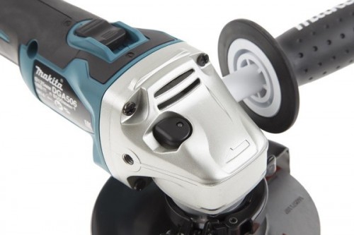 Makita DGA506Z