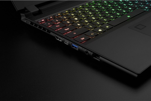 Gigabyte Aero 15 OLED KB