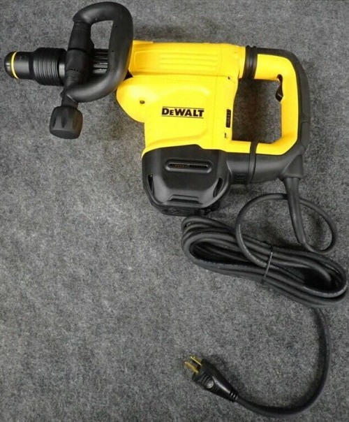 DeWALT D25832K