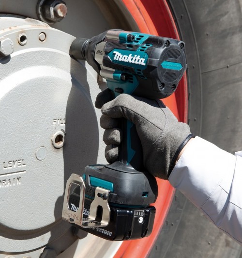 Makita DTW701RTJ