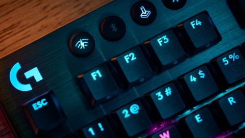 Logitech G915 X Lightspeed TKL Tactile Switch