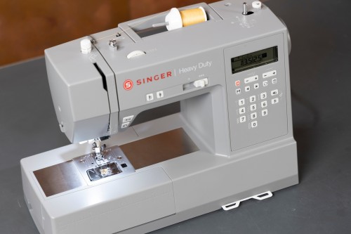 Singer Heavy Duty HD6705C