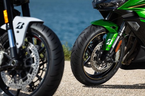 Bridgestone Battlax Sport Touring T33