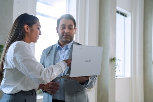 Asus ExpertBook CX54 Chromebook Plus CX5403CMA