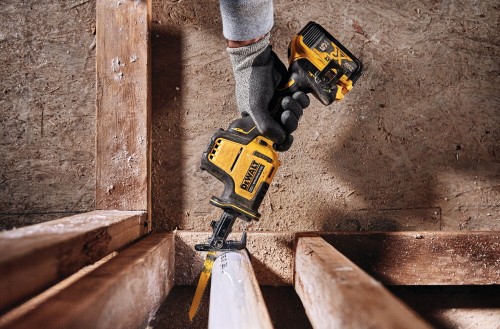 DeWALT DCS369B