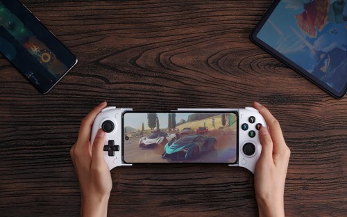 8BitDo Ultimate Mobile Gaming Controller