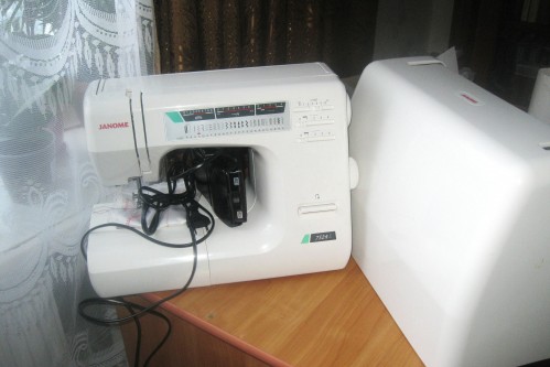 Janome 7524E