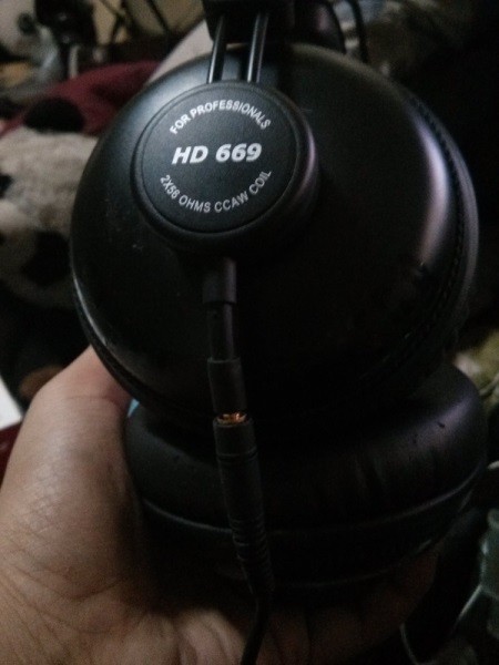 Superlux HD669