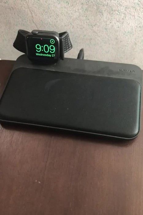 Nomad Base Station Apple Watch Edition