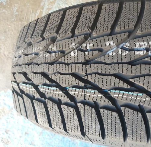 Kumho WinterCraft SUV Ice WS51