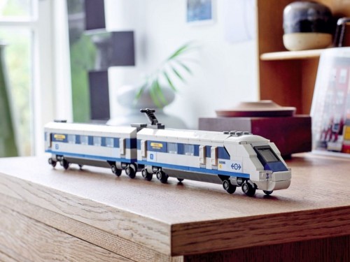Lego High-Speed Train 40518