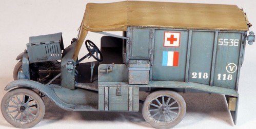 ICM Model T 1917 Ambulance (1:35)