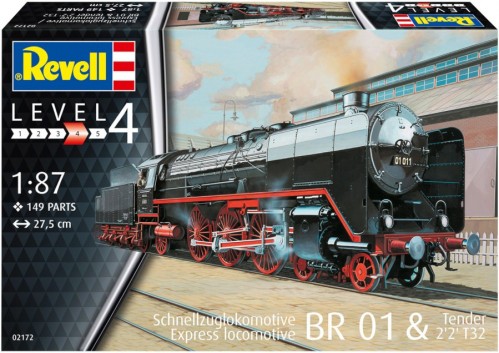 Revell Express Locomotive BR01 with Tender 2'2' T32 (1:87)