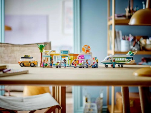Lego Heartlake City Airport and Airplane 42656