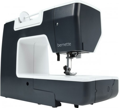 BERNINA Bernette B37