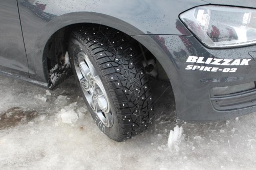 Bridgestone Blizzak Spike-02