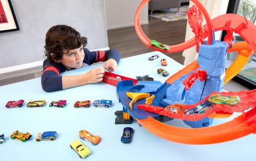 Hot Wheels Volcano Escape