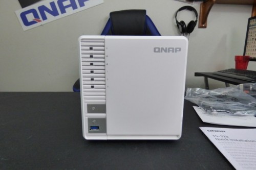 QNAP TS-328