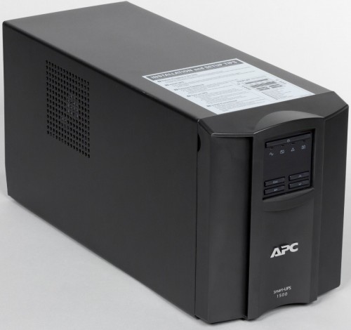 APC Smart-UPS 1500VA SMT1500I