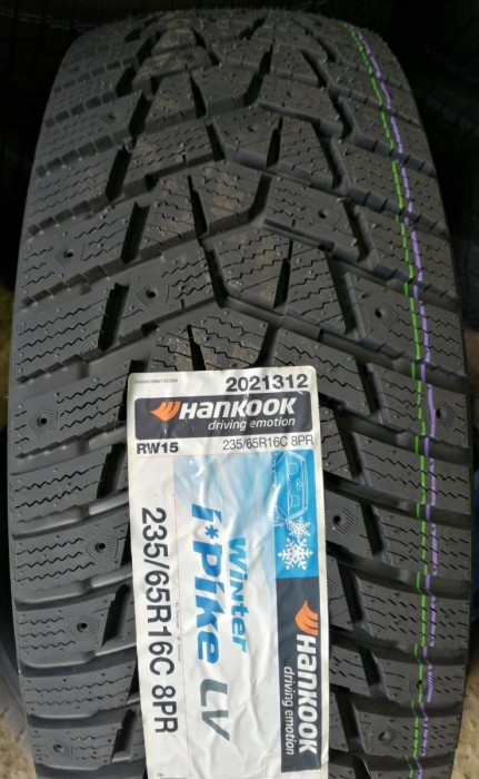 Hankook I*Pike LV RW15